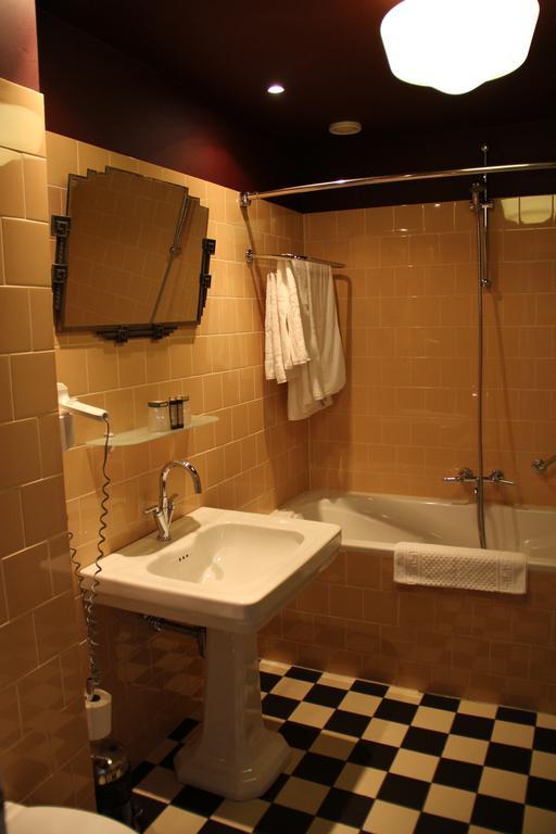 Augusta Hotel IJmuiden Bagian luar foto