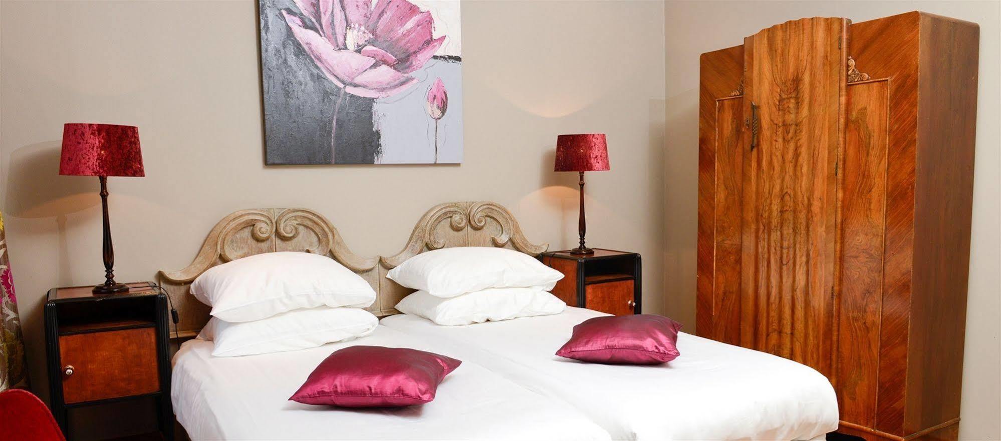 Augusta Hotel IJmuiden Bagian luar foto