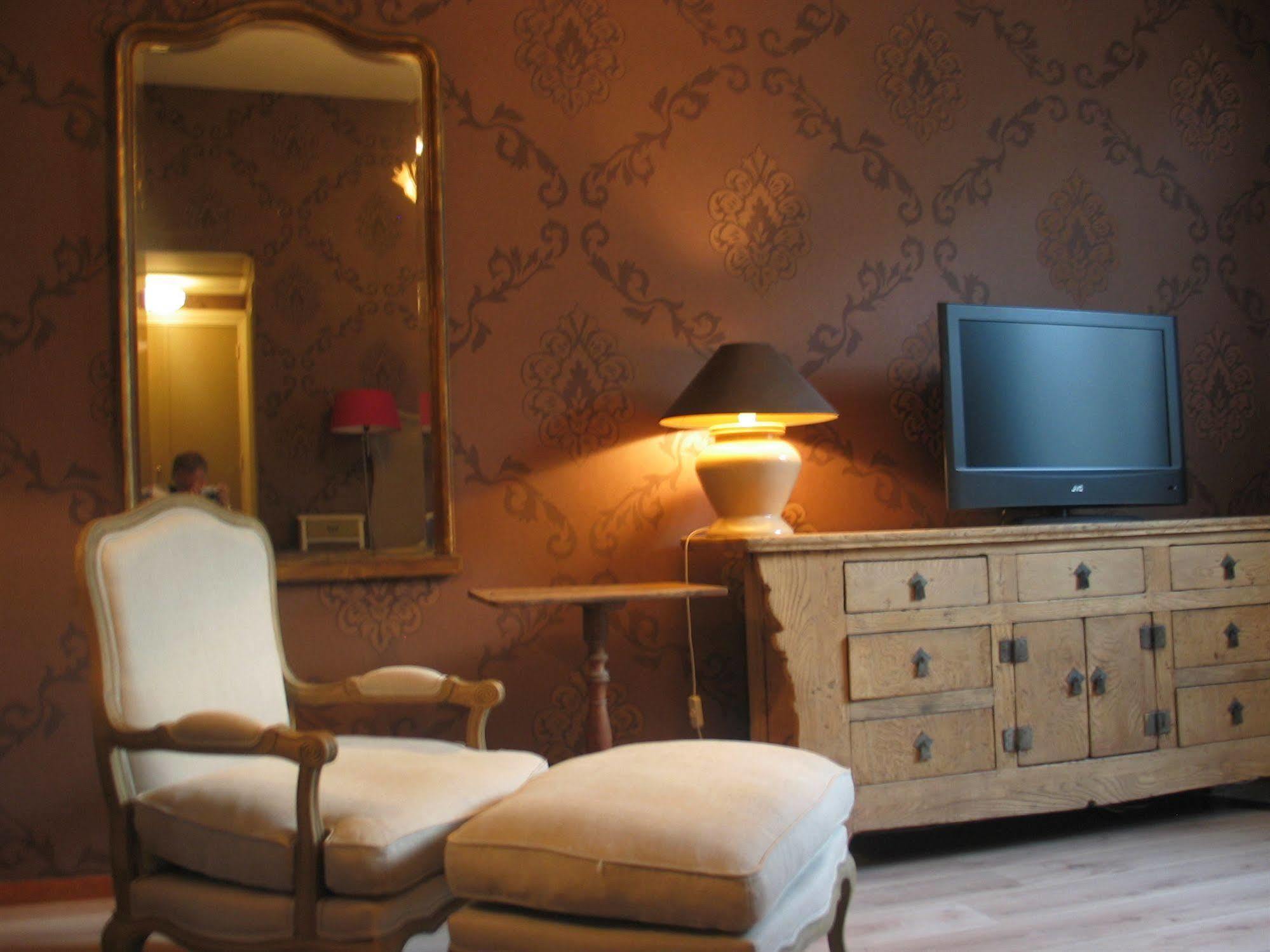 Augusta Hotel IJmuiden Bagian luar foto